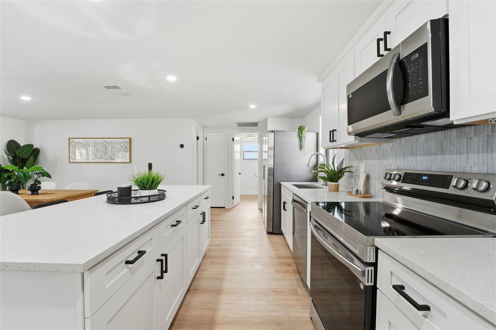 GROVE CITY TERRACE - Residential