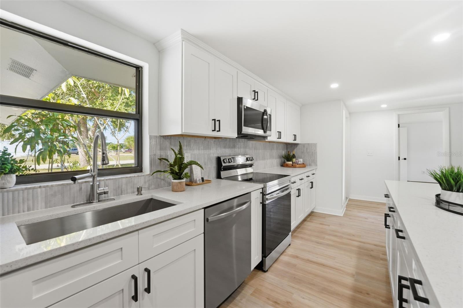 GROVE CITY TERRACE - Residential