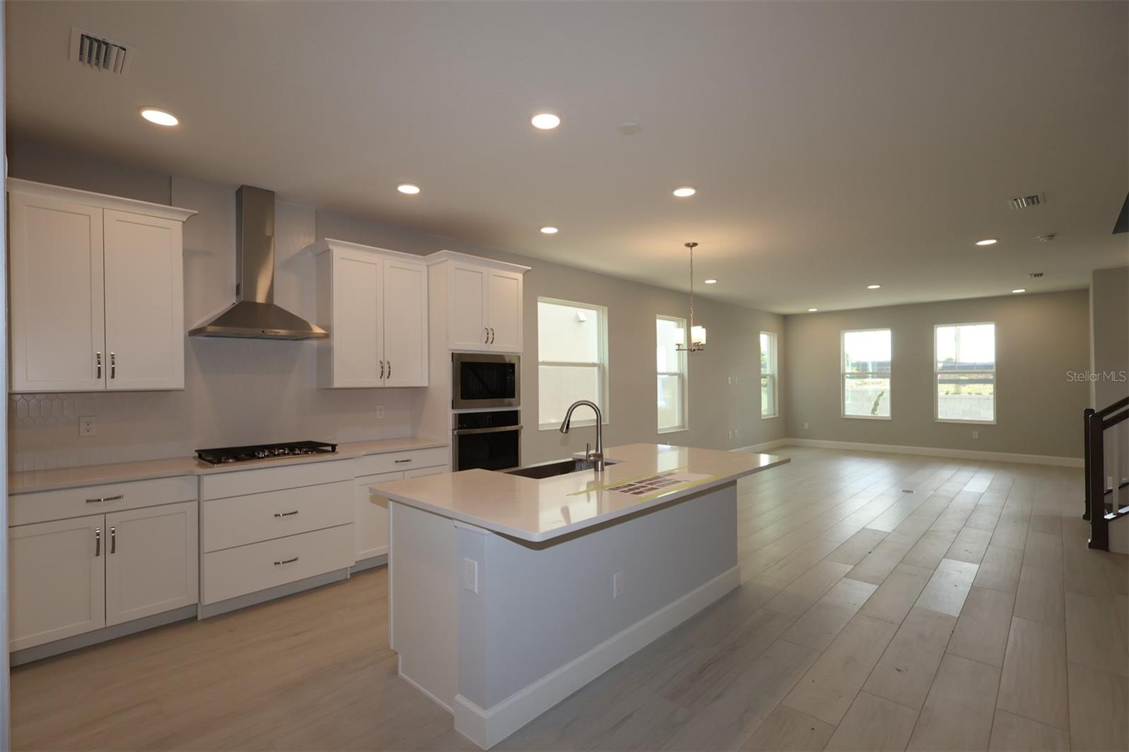 17335 BEACHGRASS ALLEY