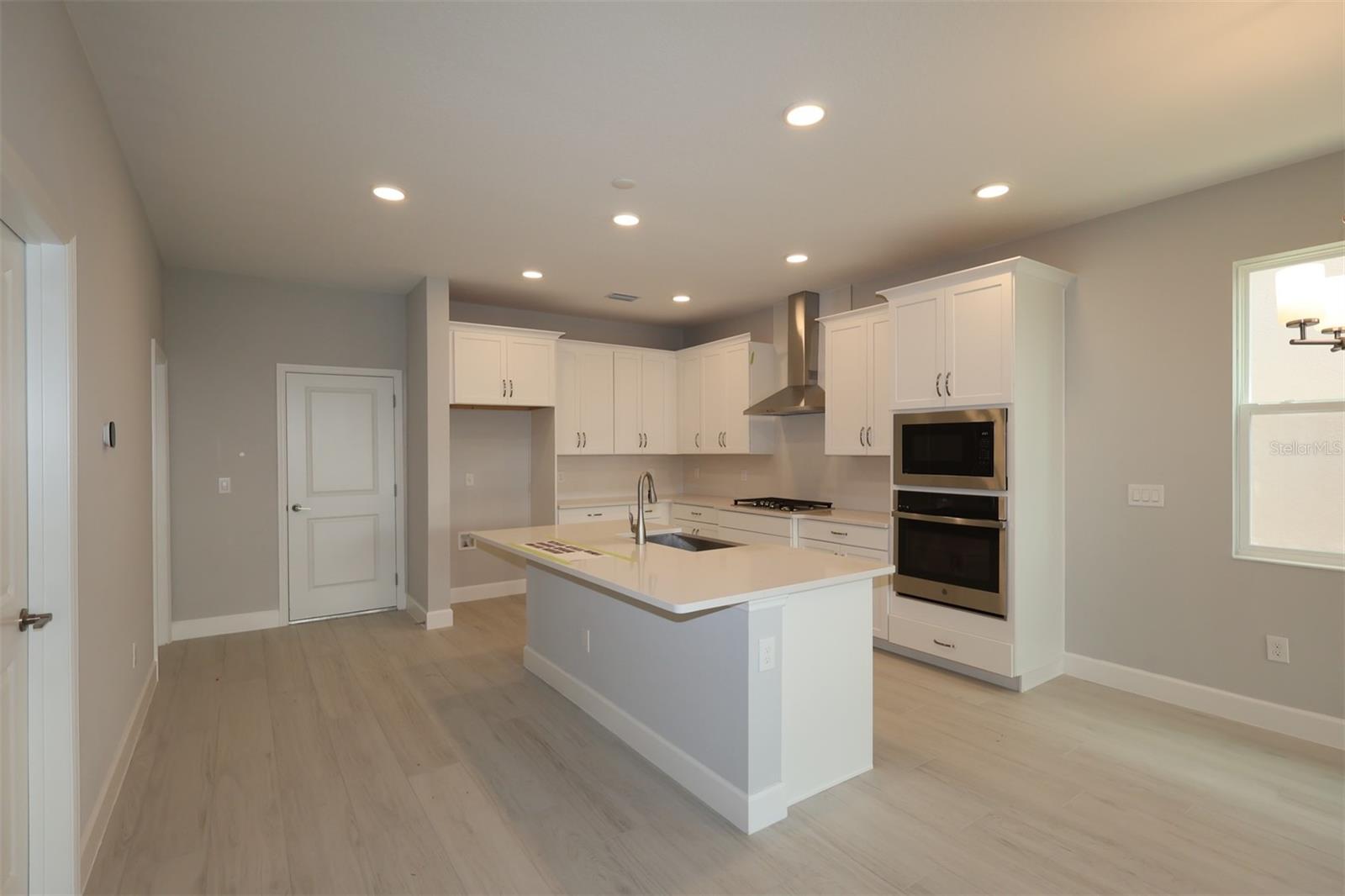 17335 BEACHGRASS ALLEY