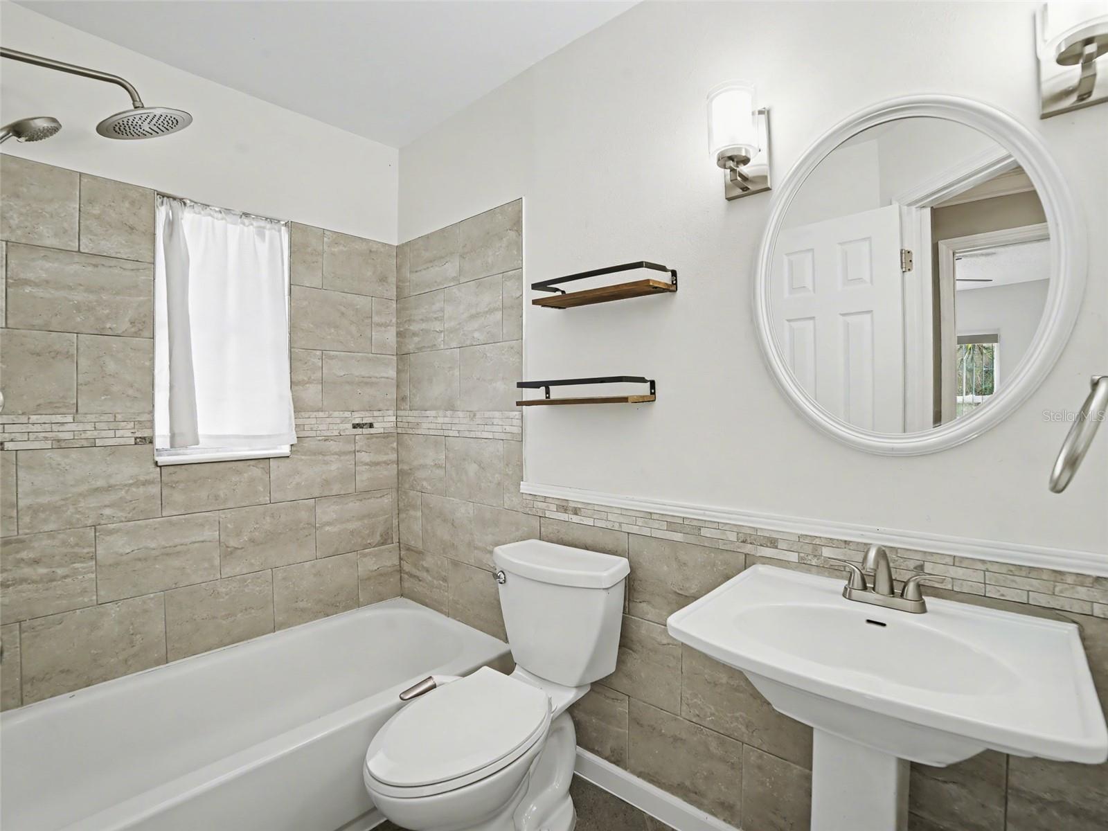 VALRICO MANOR UNIT 3 - Residential