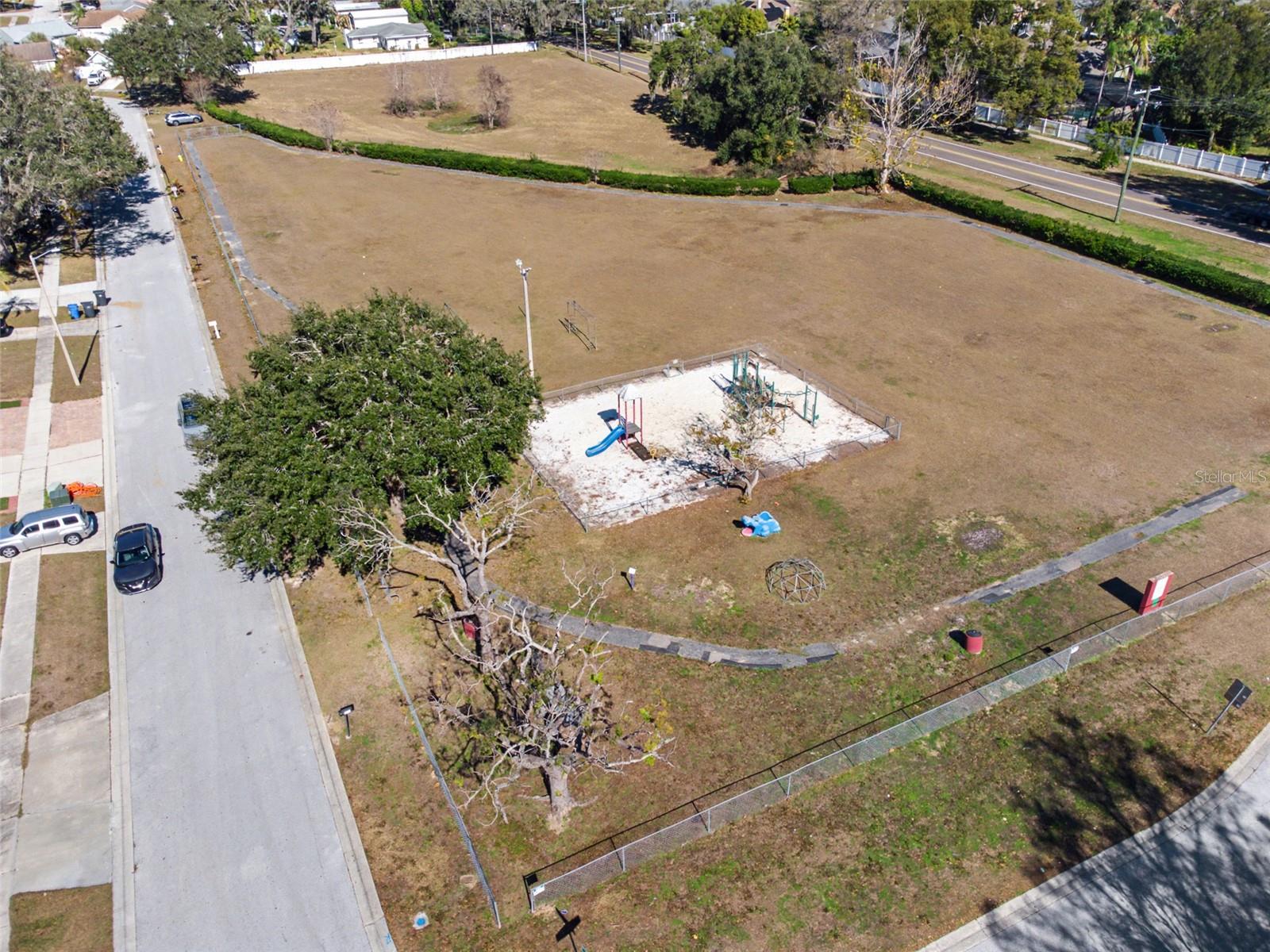 VALRICO MANOR UNIT 3 - Residential