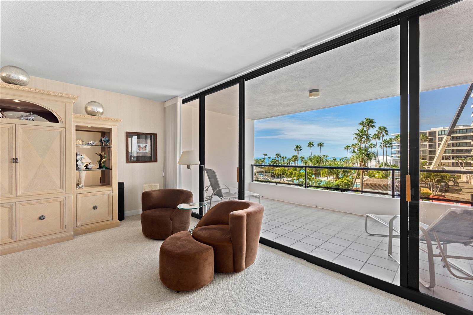 SANCTUARY IV - Residential