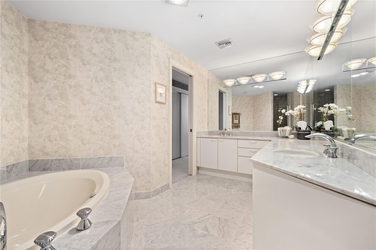 SANCTUARY IV - Residential