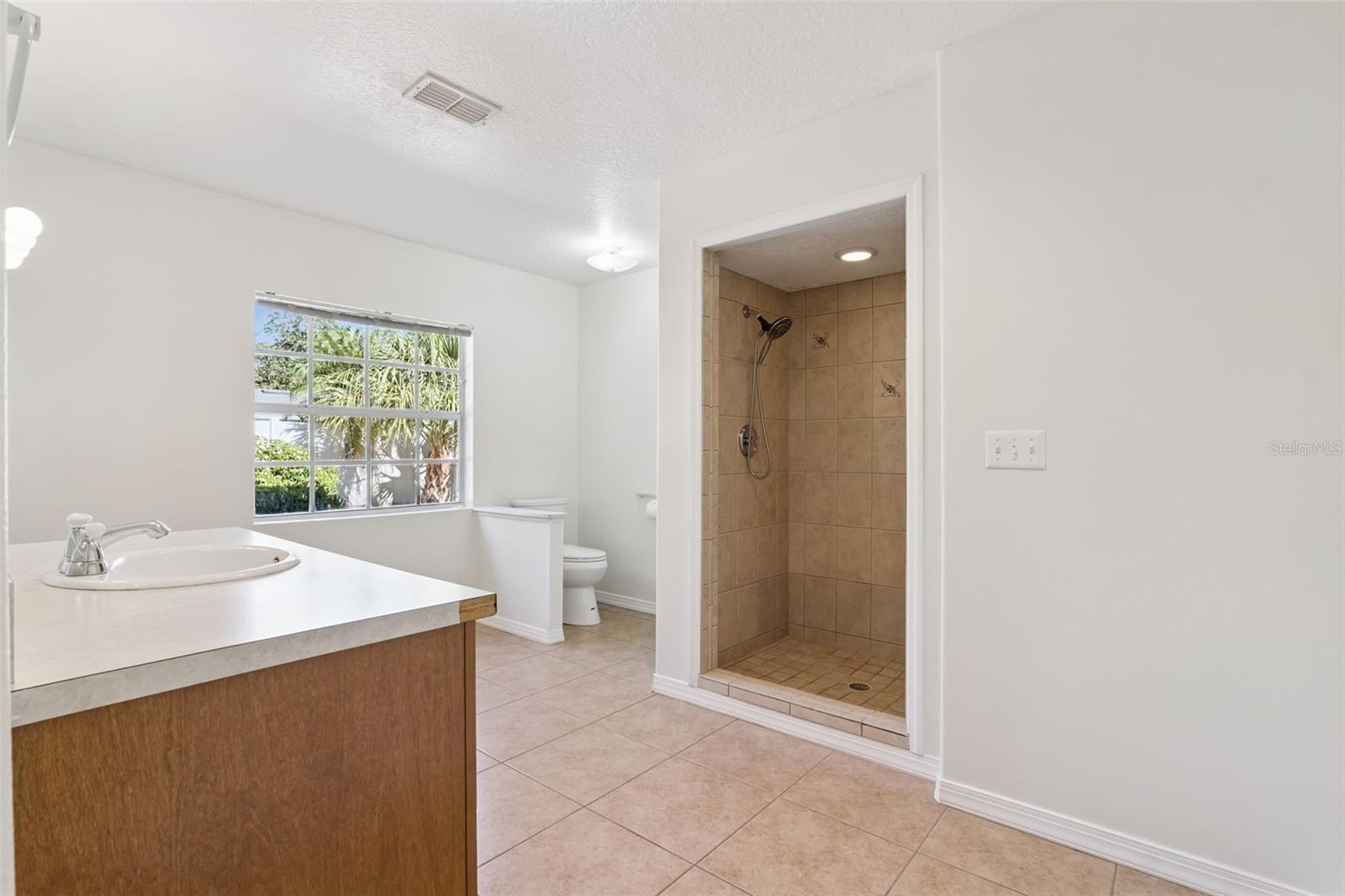 DOMMERICH HILLS - Residential