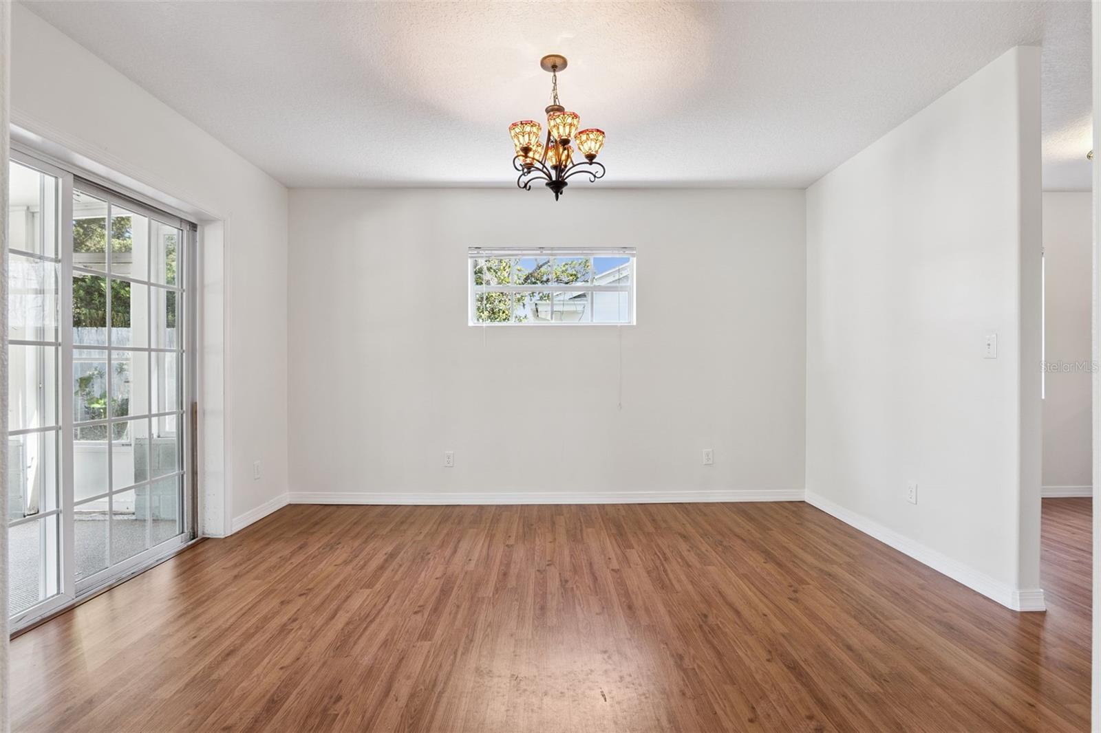 DOMMERICH HILLS - Residential