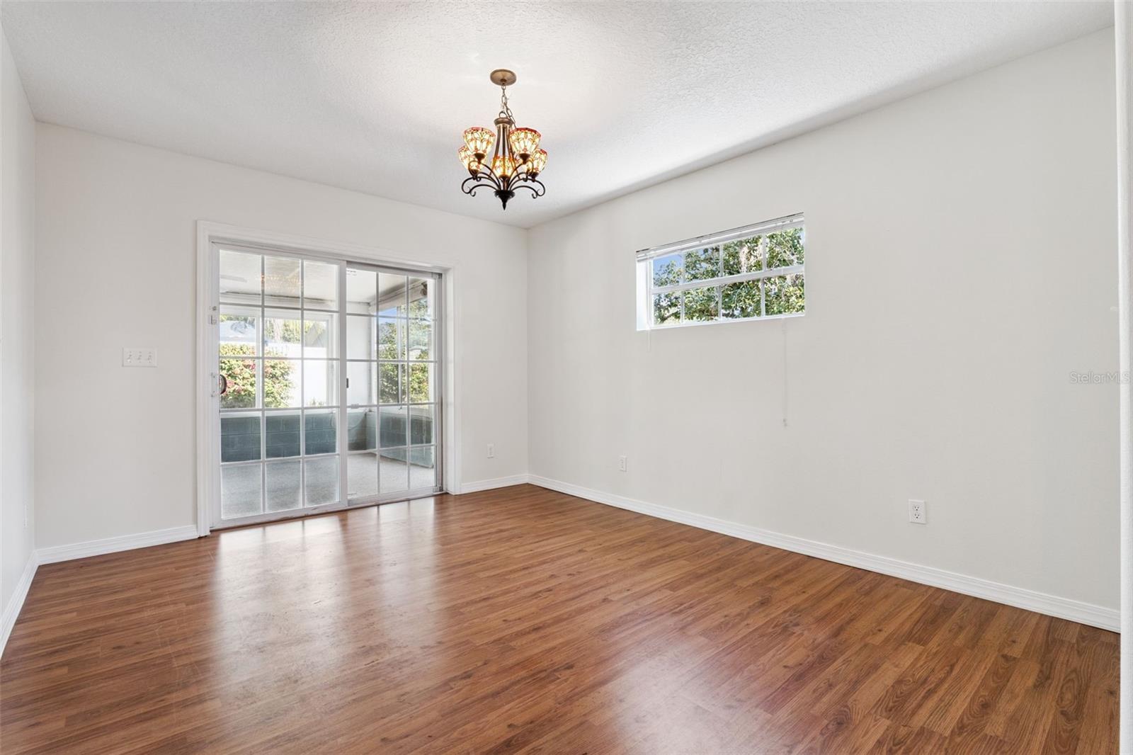 DOMMERICH HILLS - Residential