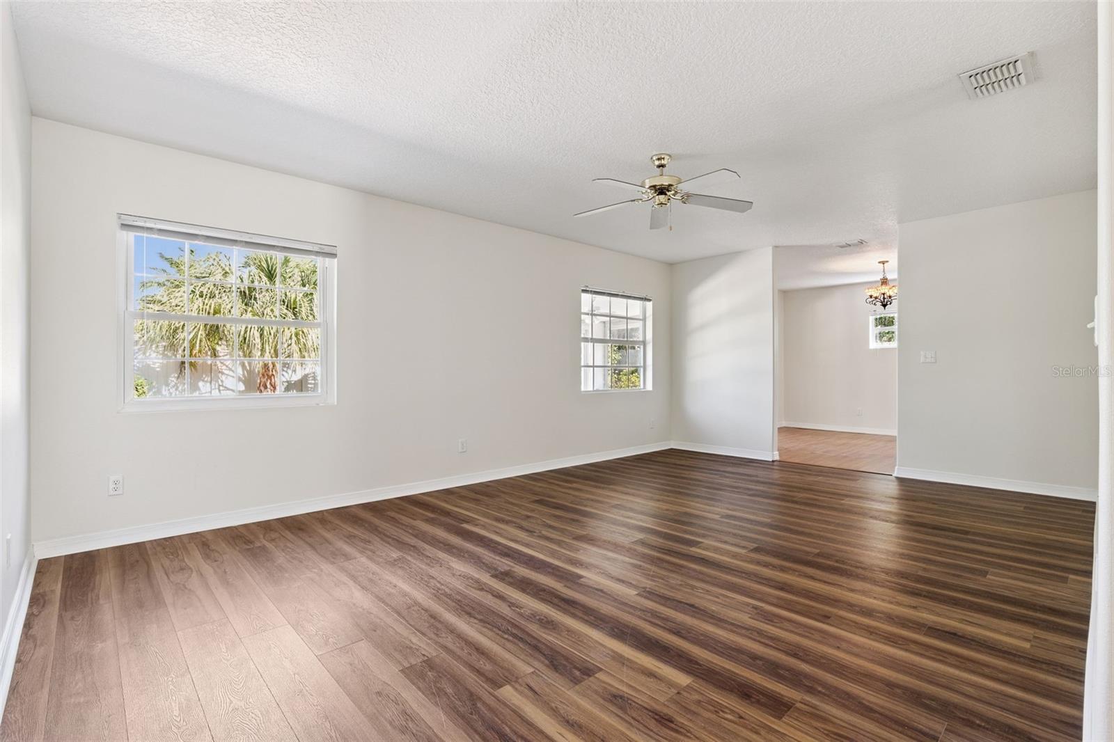 DOMMERICH HILLS - Residential