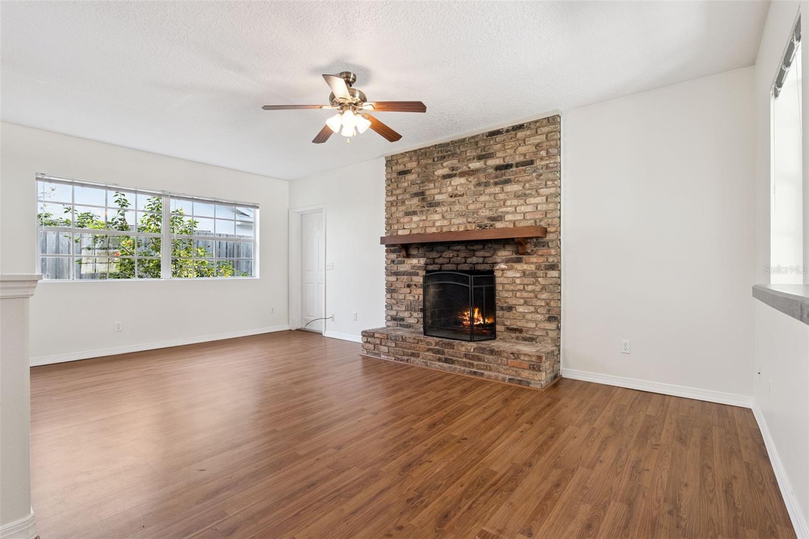 DOMMERICH HILLS - Residential