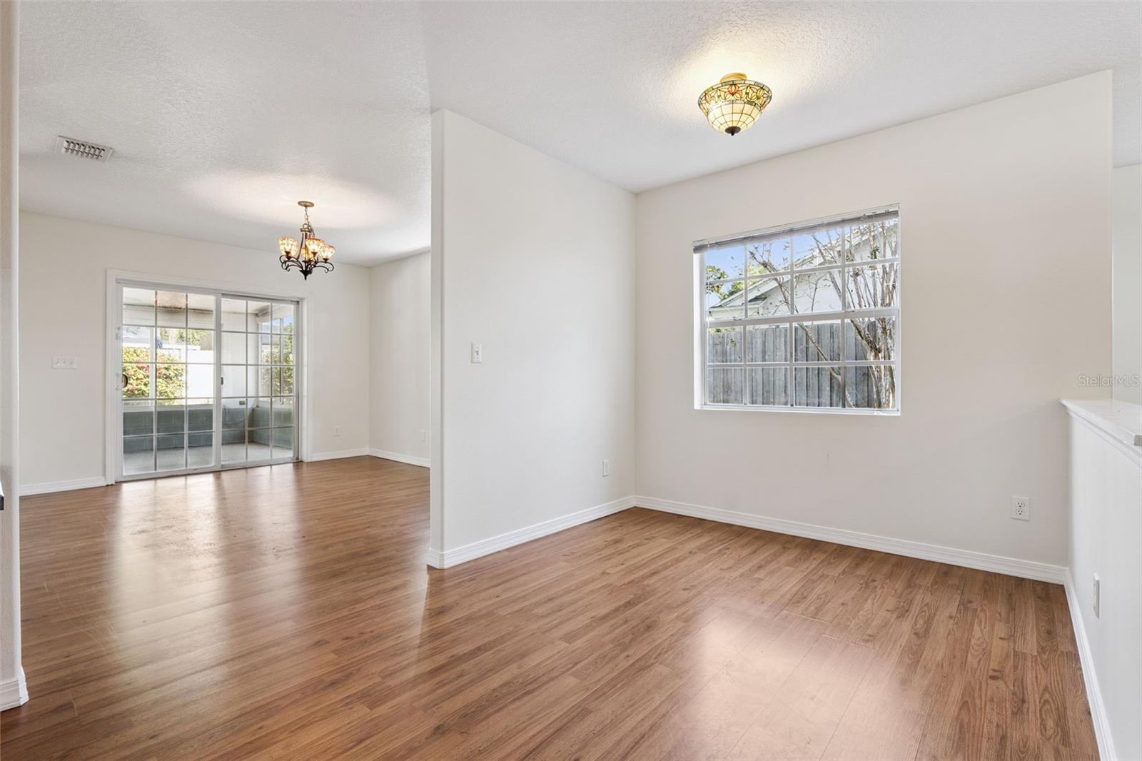 DOMMERICH HILLS - Residential