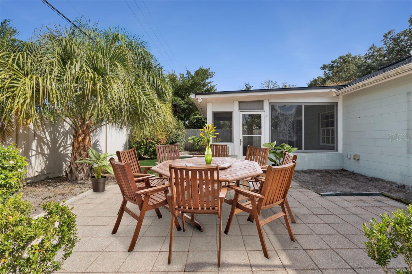 DOMMERICH HILLS - Residential