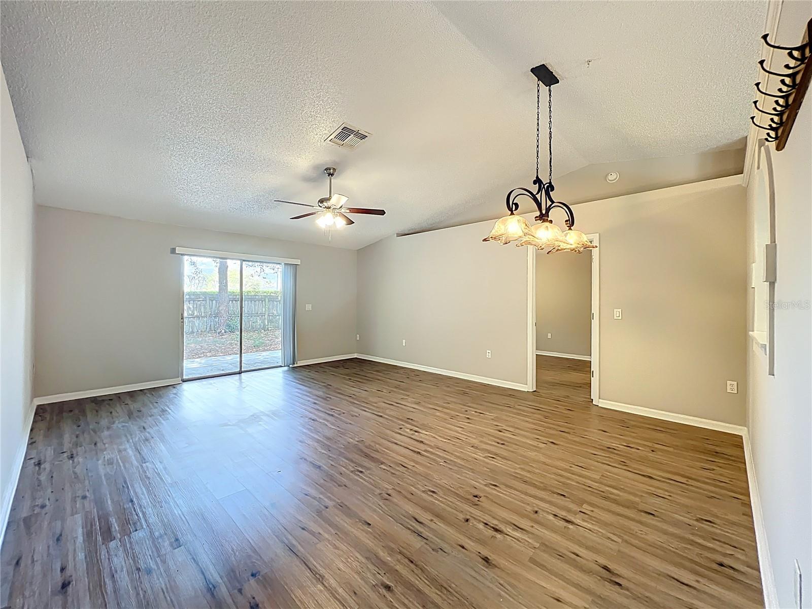 STONEMEADE PH 01 - Residential