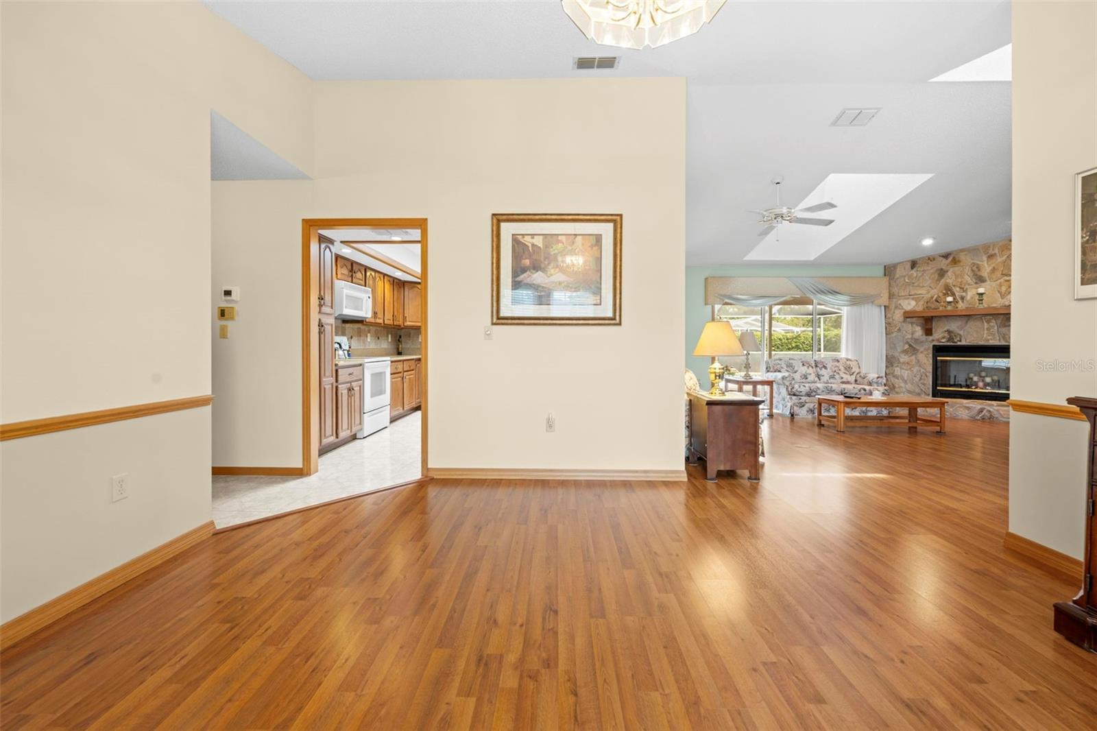 SPRING HILL - Residential