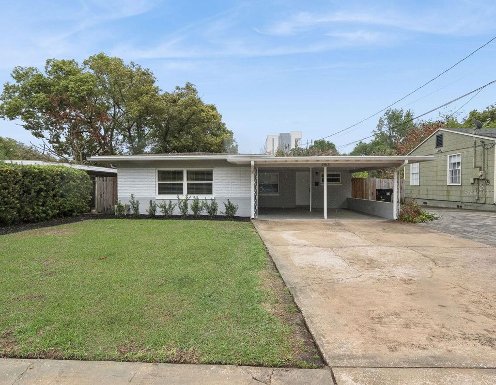 Photo of 2513 Musselwhite Avenue, Orlando, FL 32804 (MLS # O6397579)