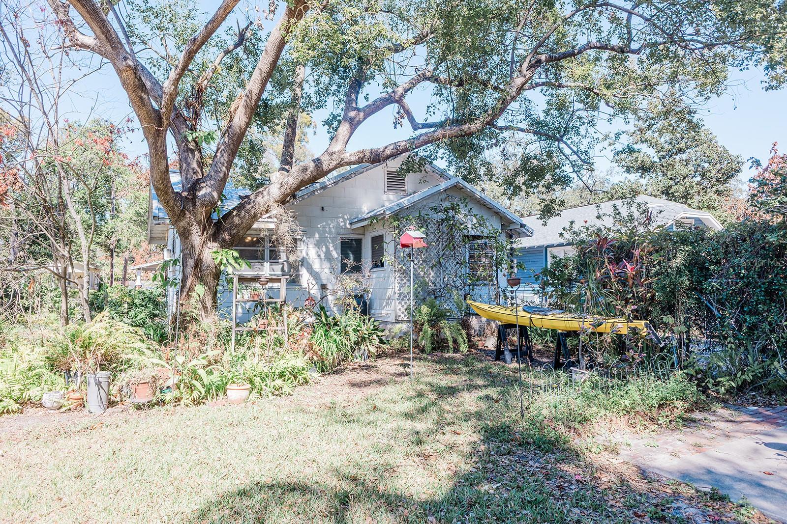 MADSEN COURT - Residential