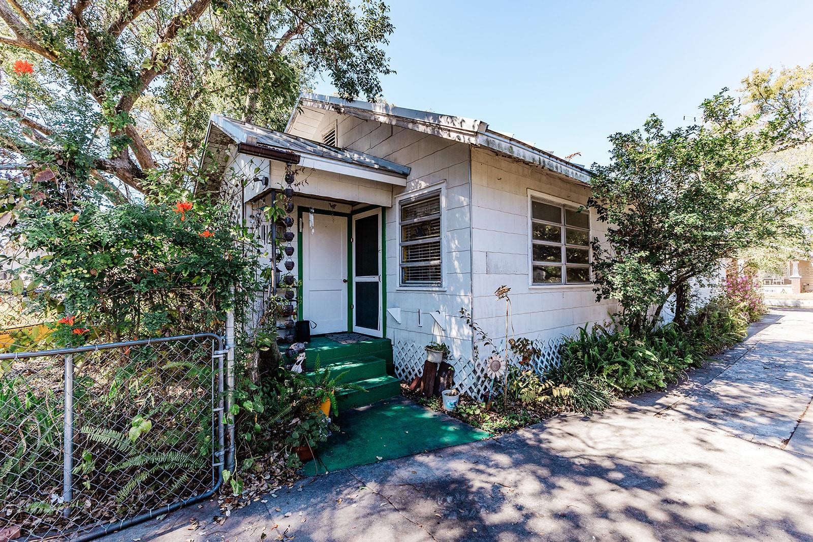 MADSEN COURT - Residential