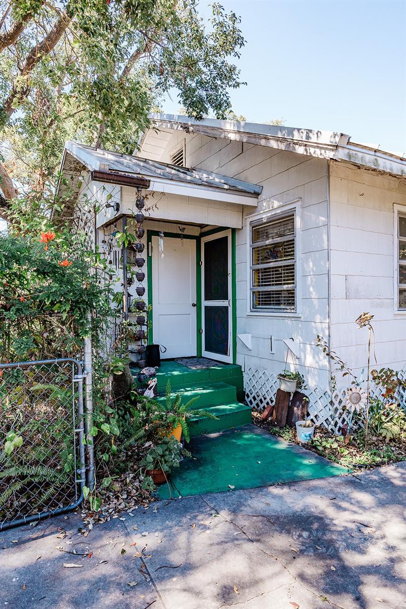 MADSEN COURT - Residential