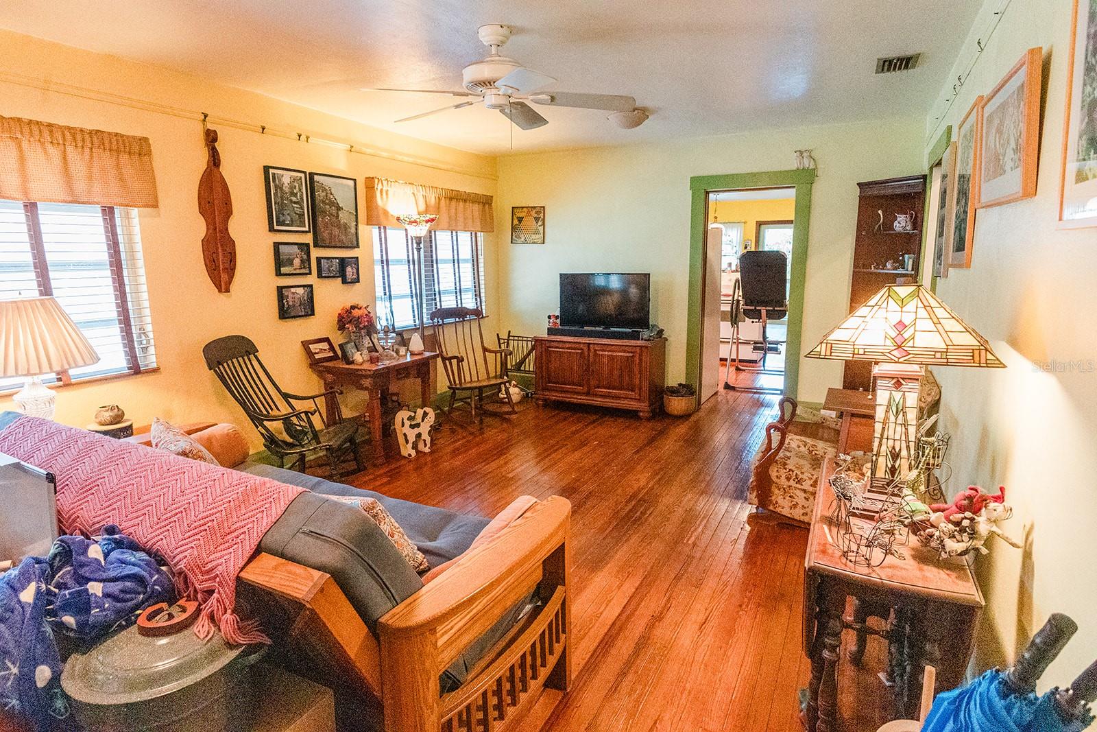 MADSEN COURT - Residential