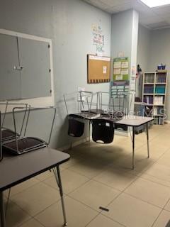 VILLAGE LAKEVILLE - Commercial Sale