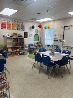 VILLAGE LAKEVILLE - Commercial Sale