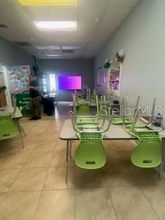 VILLAGE LAKEVILLE - Commercial Sale