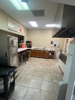 VILLAGE LAKEVILLE - Commercial Sale