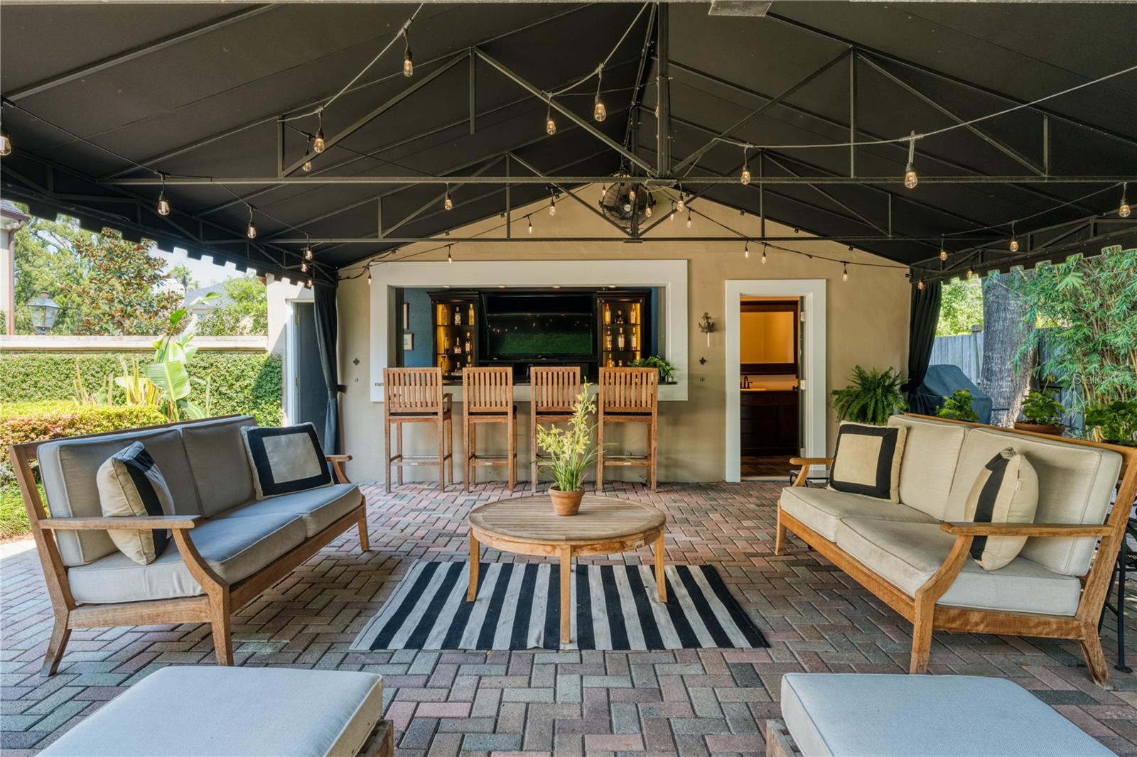 1300 MAYFIELD AVENUE