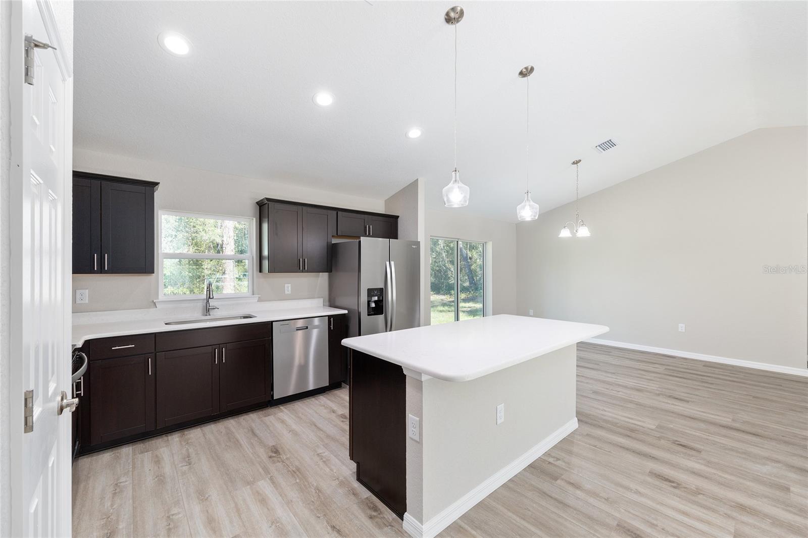 29 HEMLOCK CIRCLE WAY