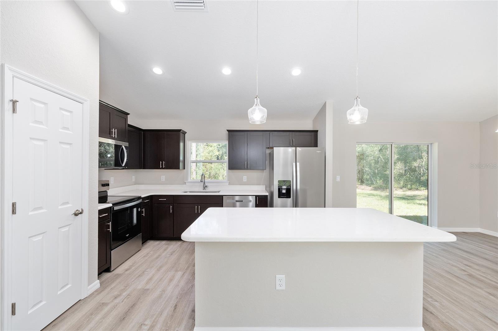 29 HEMLOCK CIRCLE WAY