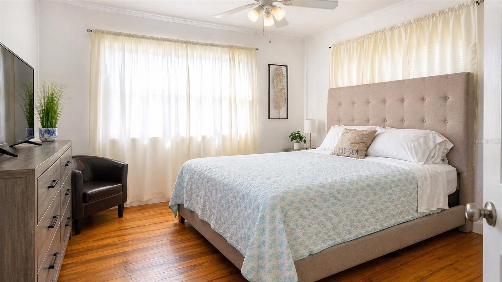 BARBER 09-17-34 - Commercial Sale