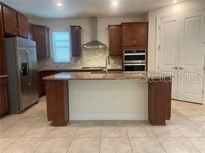 PHILLIPS GROVE - Residential Lease