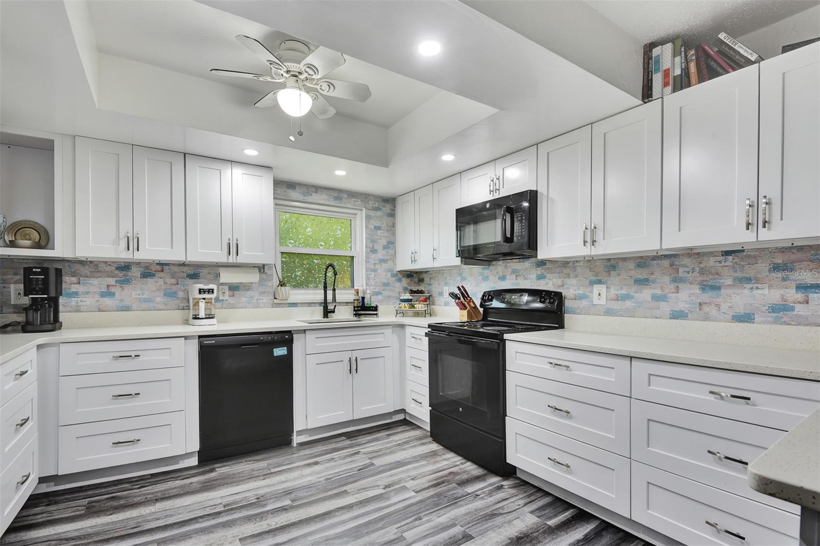 118 MOONSTONE COURT