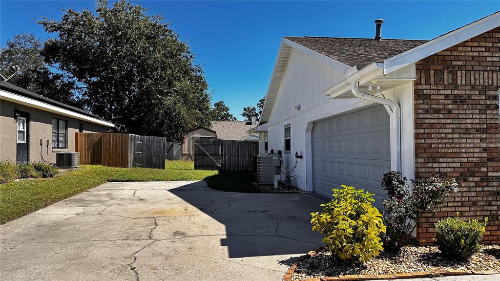Photo of 3295 SE 56th Avenue, Ocala, FL 34480 (MLS # O6352351)