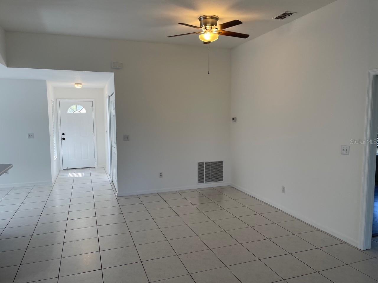 621 MIDDLEBURY LOOP