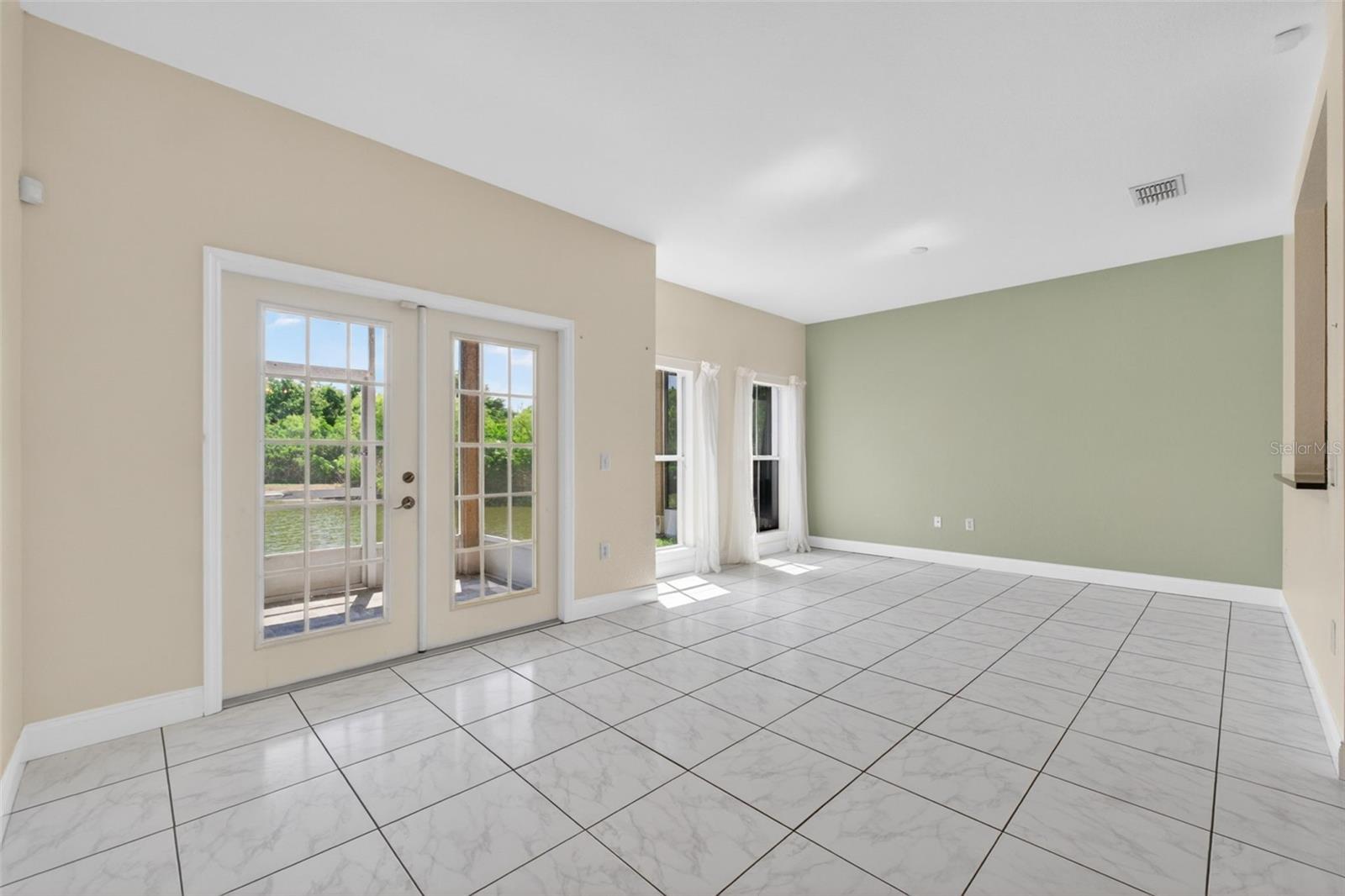 WEXFORD TWNHMS - Residential