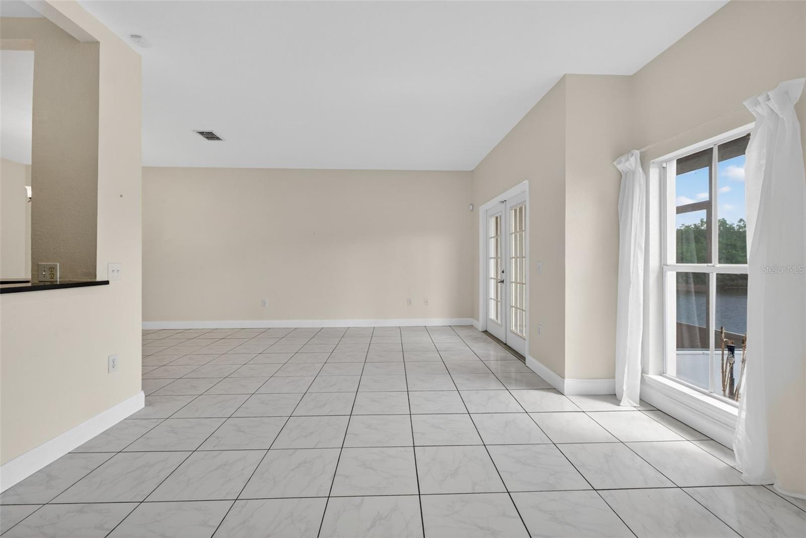 WEXFORD TWNHMS - Residential