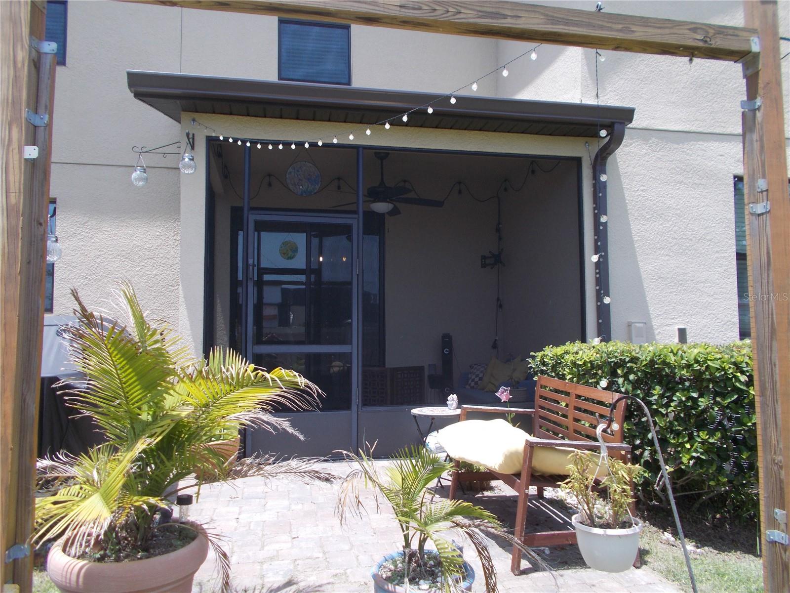 OAK RIDGE - Residential Lease