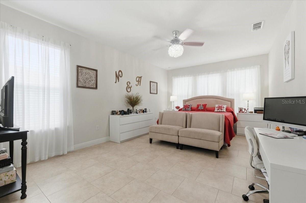 THE ENCLAVE - Residential