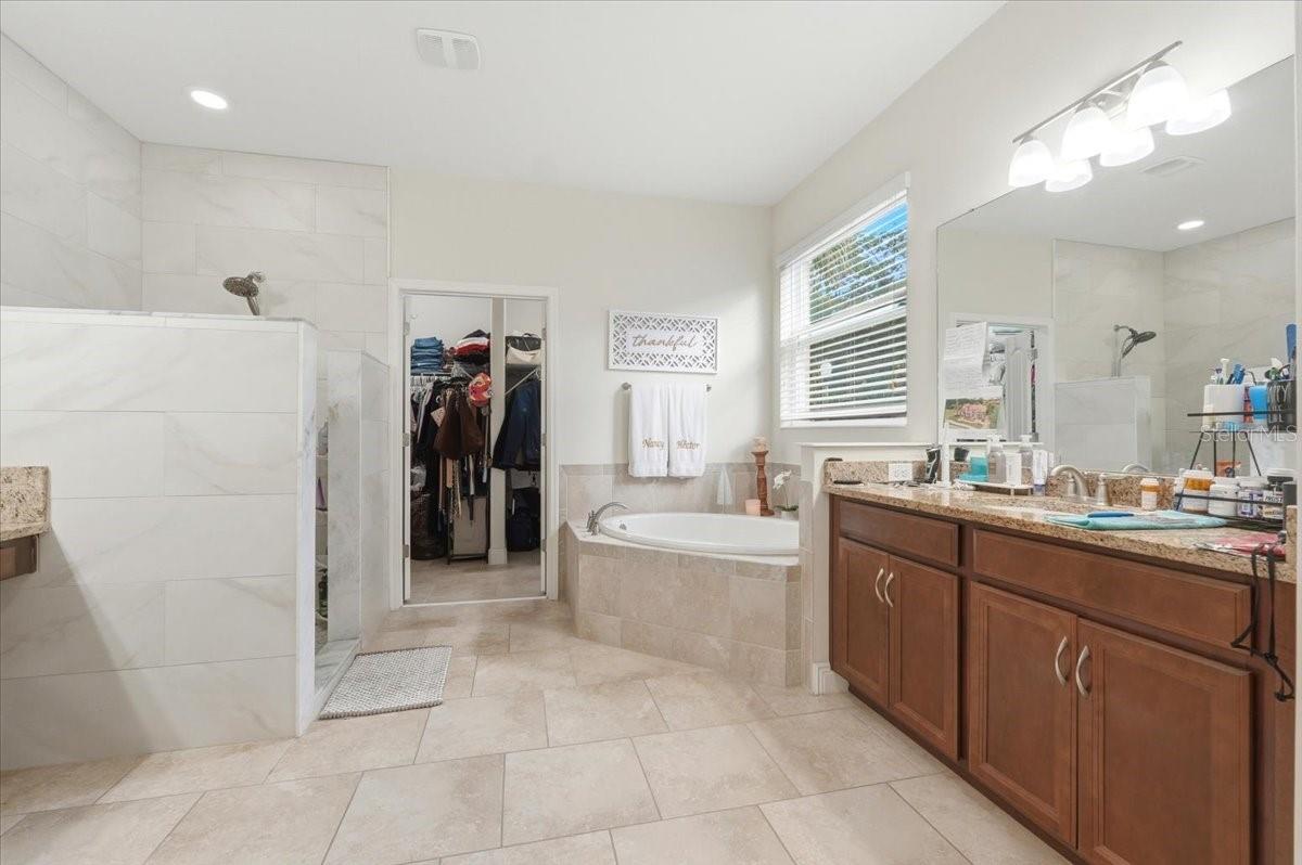 THE ENCLAVE - Residential