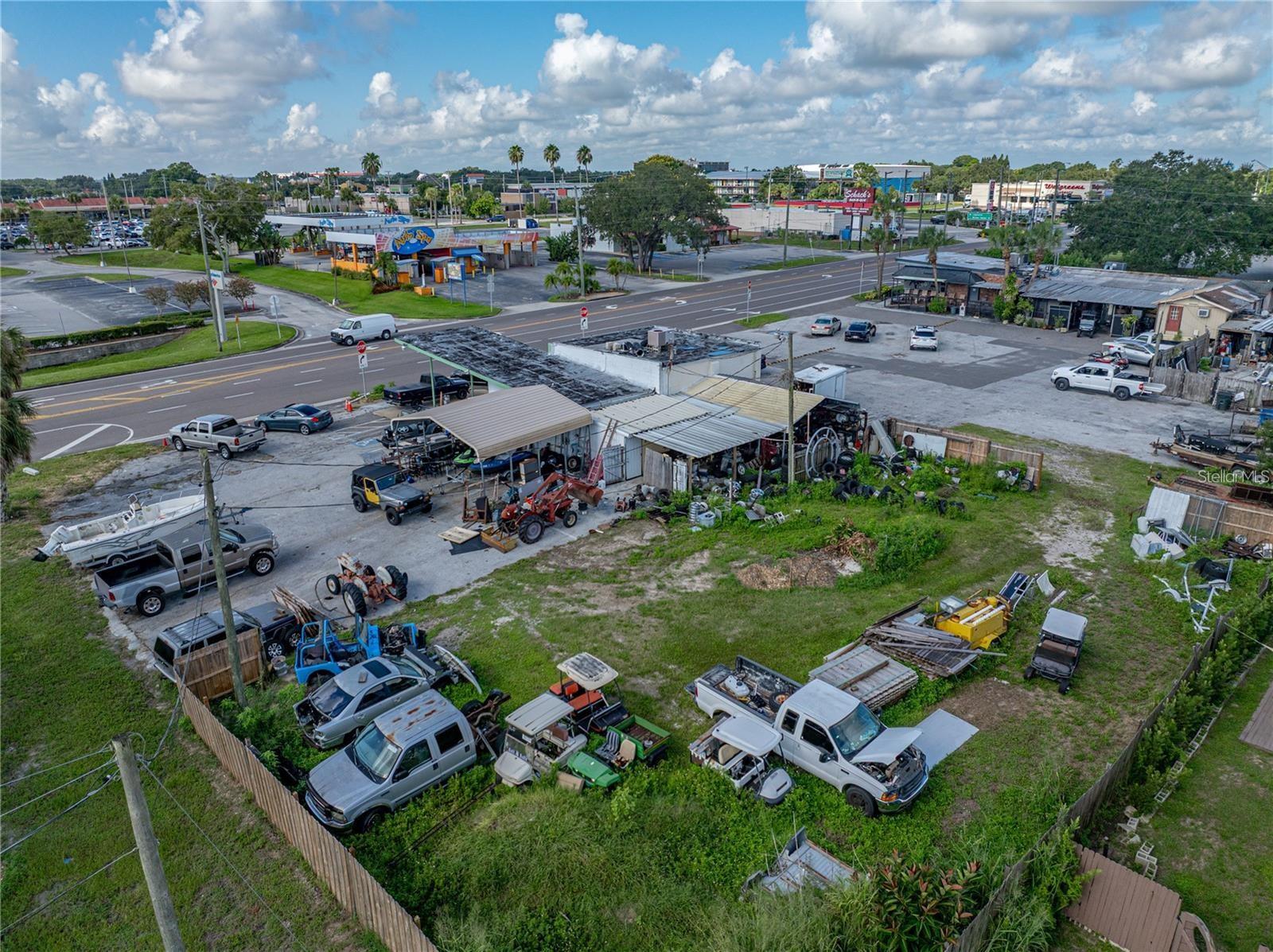 ELOISE WOODS WEST LAKE FLORENCE UNIT - Commercial Sale