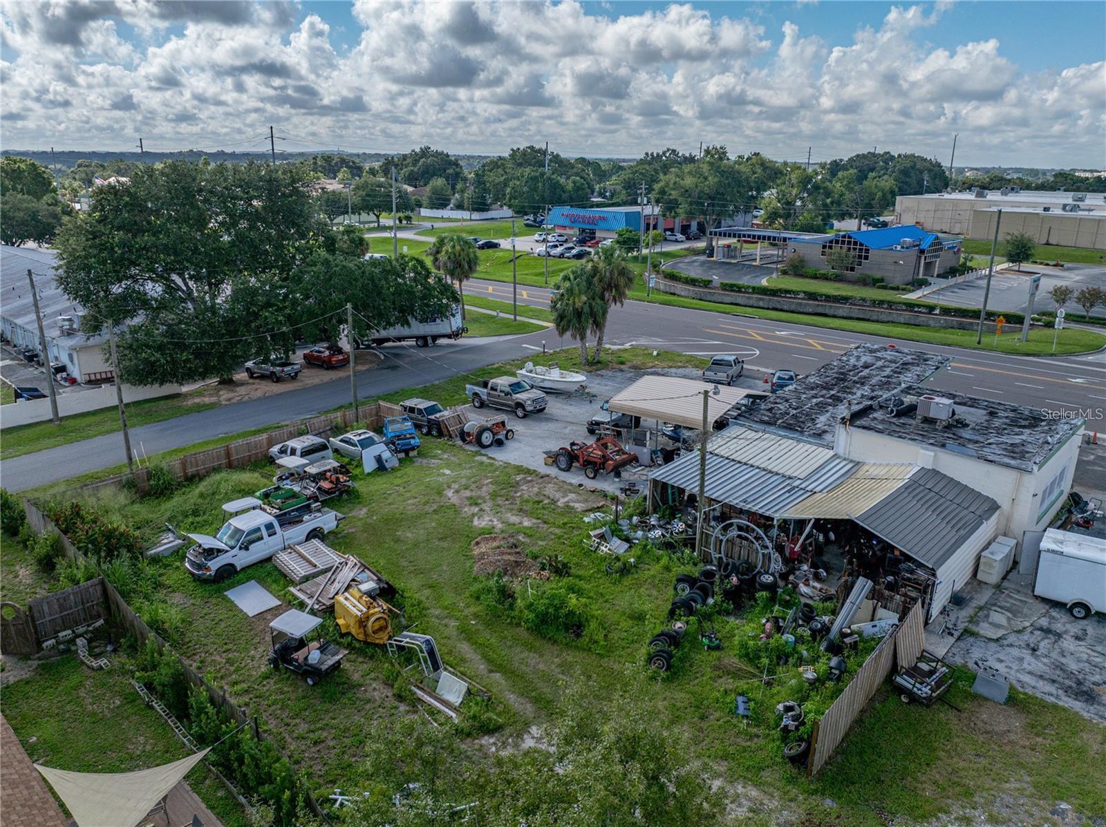 ELOISE WOODS WEST LAKE FLORENCE UNIT - Commercial Sale