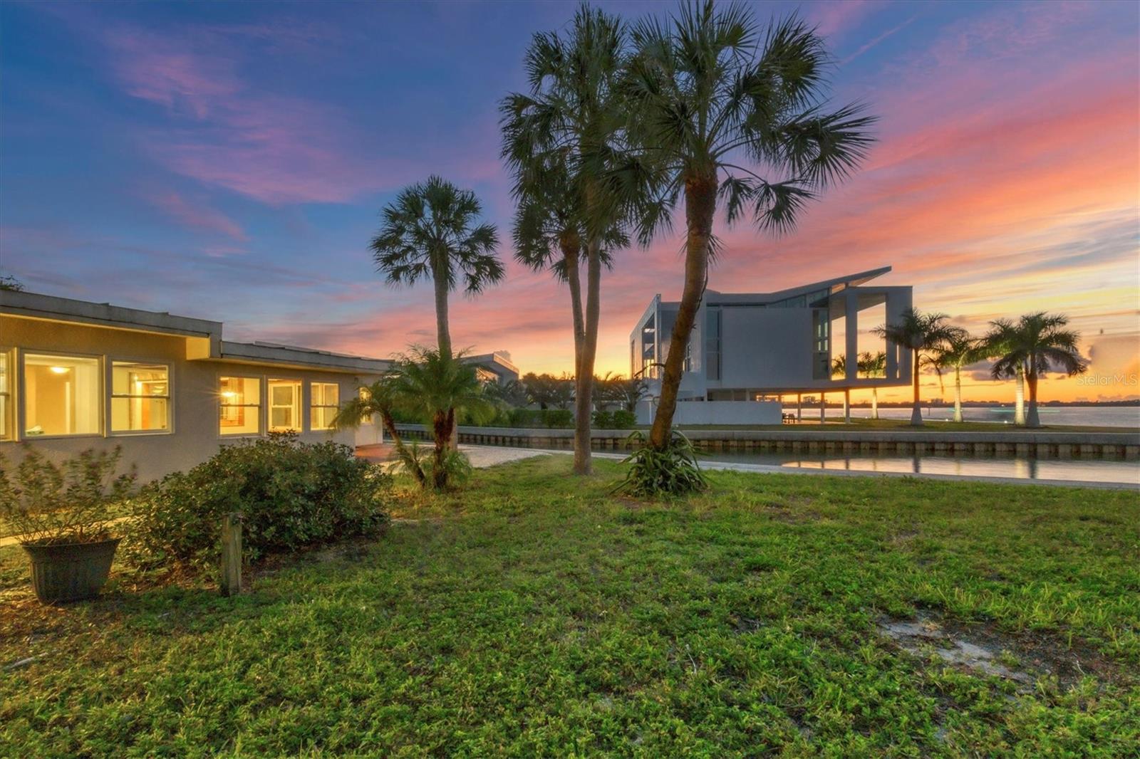 REVISED PLAT OF SIESTA - Residential