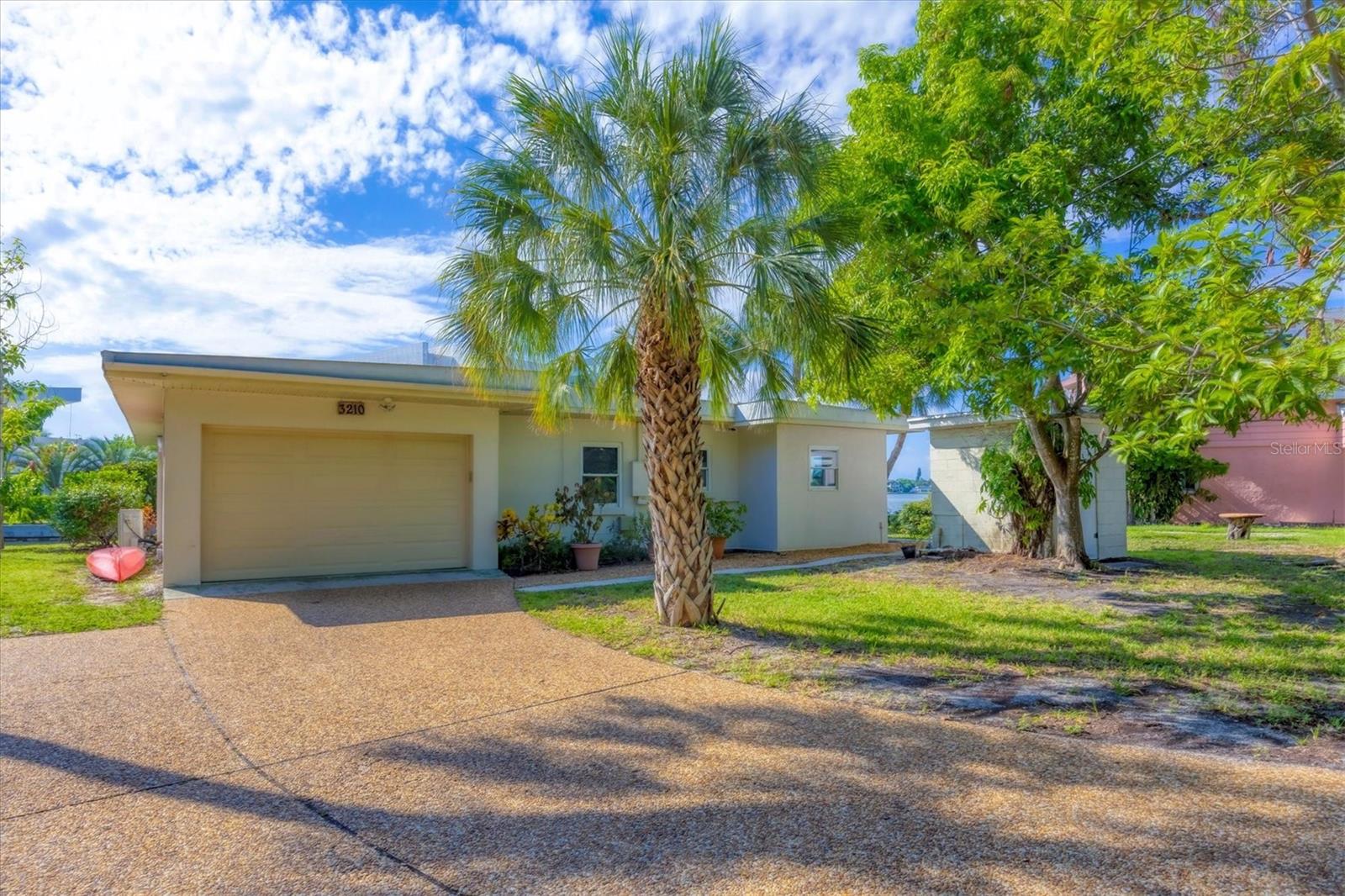 REVISED PLAT OF SIESTA - Residential