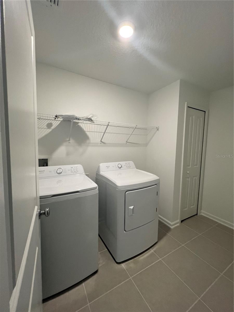 HUNT CLUB/LK WALES PH 1 - Residential Lease