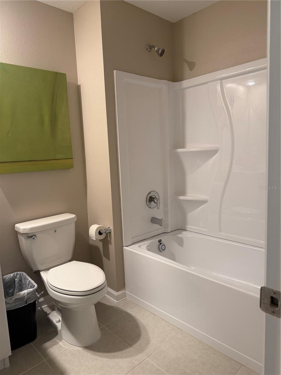 HUNT CLUB/LK WALES PH 1 - Residential Lease