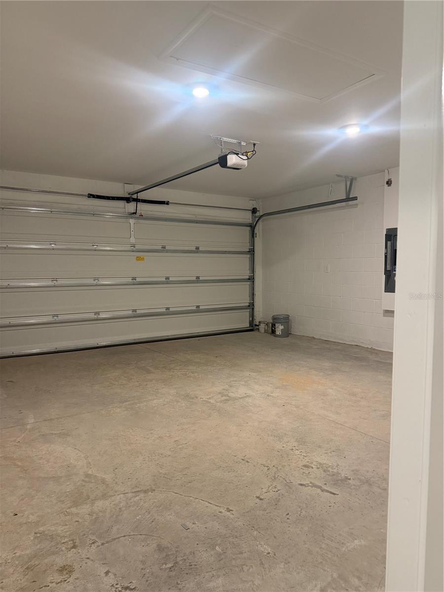 HUNT CLUB/LK WALES PH 1 - Residential Lease