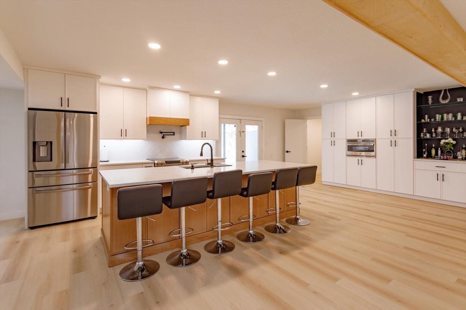 2010 LAKEVILLE ROAD N