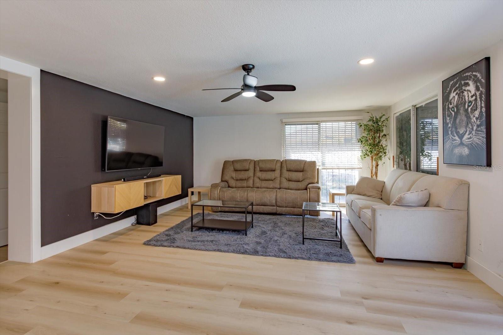 2010 LAKEVILLE ROAD N