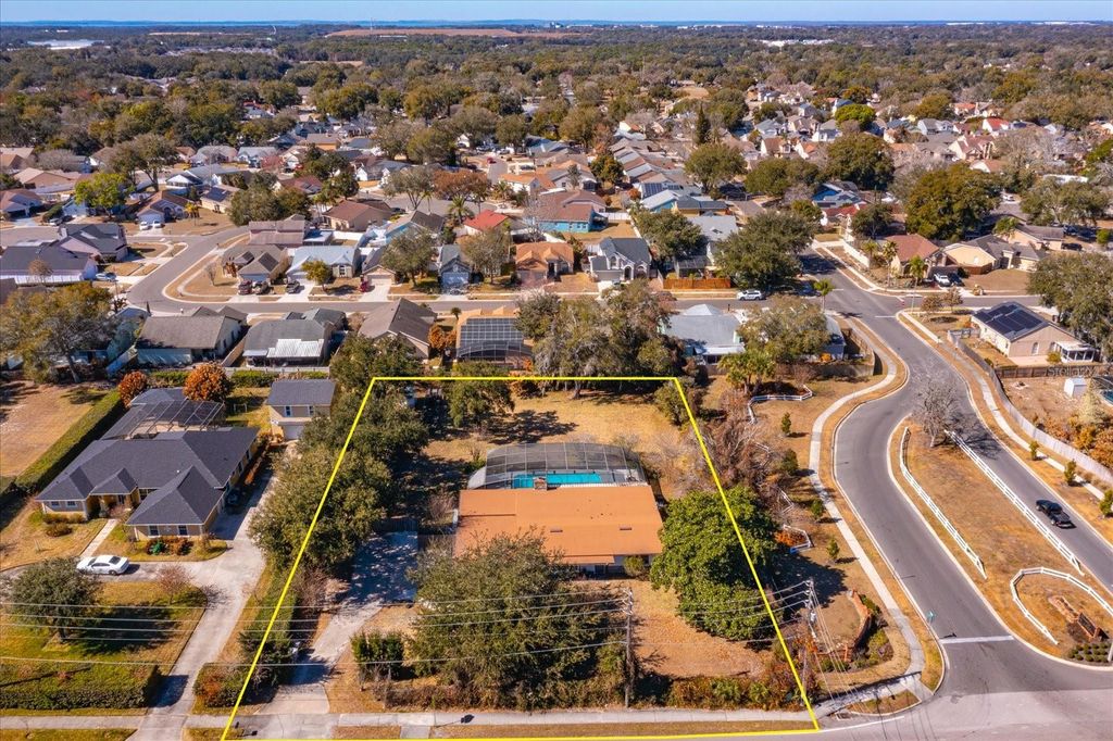 Photo of 2010 Lakeville Road N, Apopka, FL 32703 (MLS # G5107867)