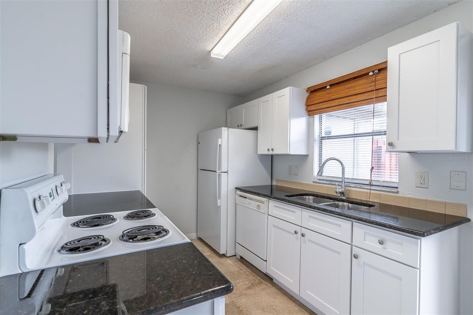 HIDDEN CREEK CONDO PH 06 - Residential